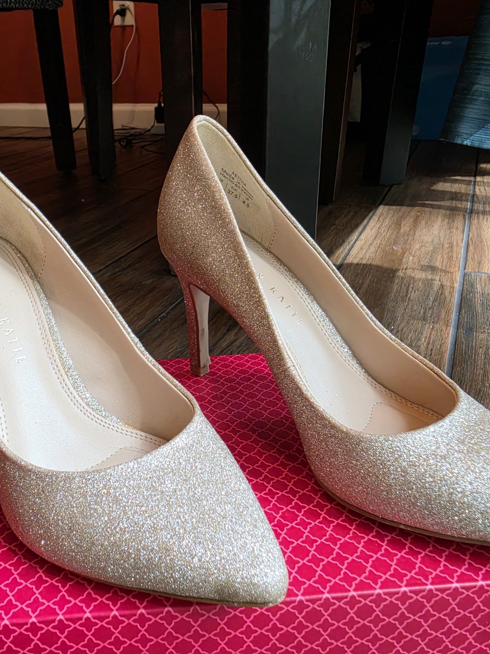 Glitter Pointed-Toe Pumps - Gold - Kelly And Katie